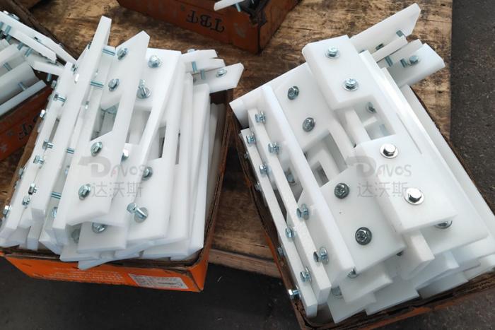 江苏泰州使用高分子聚乙烯链条输送机刮板